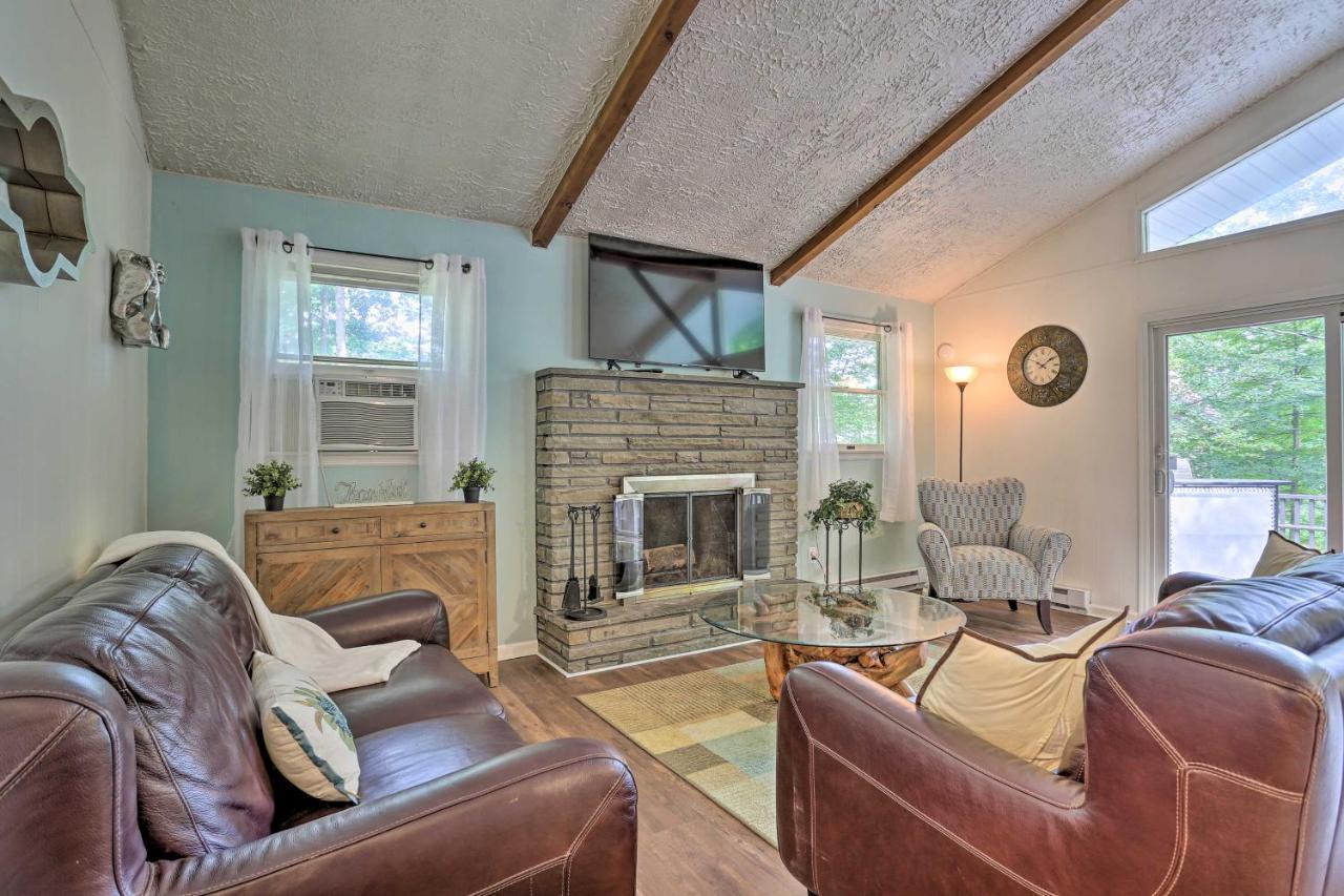 Serene Emerald Lakes Escape with Deck&Large Yard! Long Pond Exterior foto